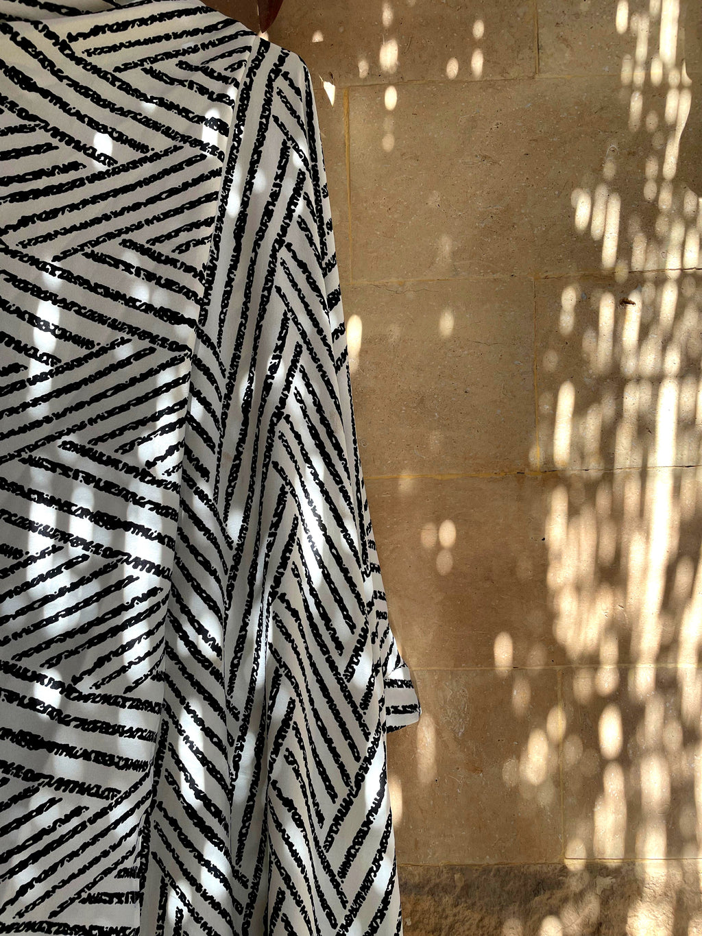 Black White Geometric Chevron Prayer Shawl | Bold Pattern Khushoo Esdalat