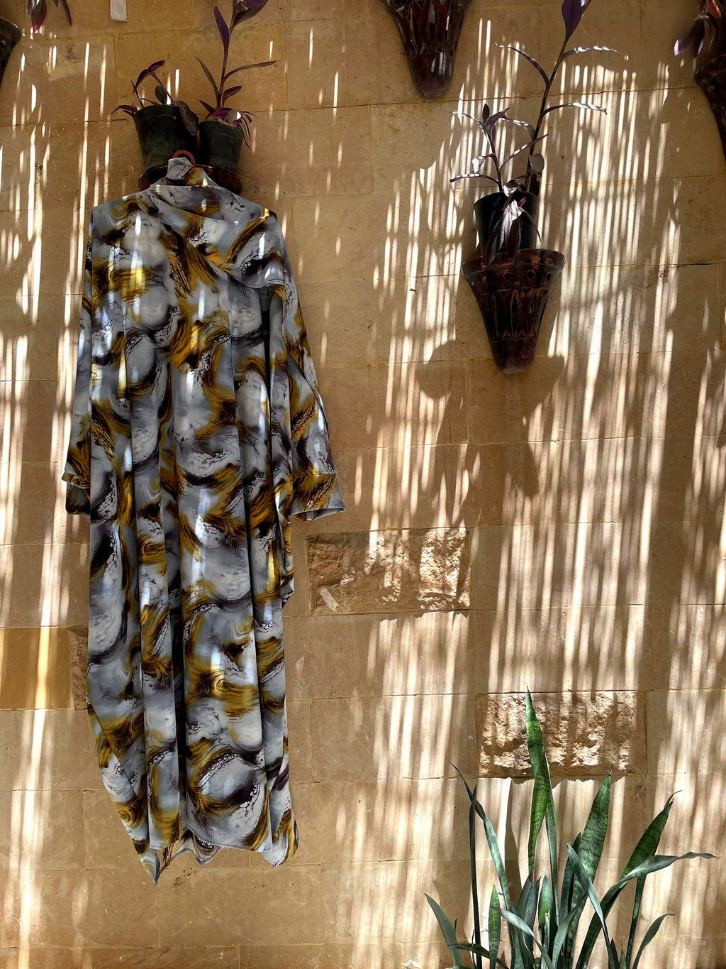 Gold Brush Stroke Marble Prayer Shawl | Luxe Artistic Khushoo Esdalat