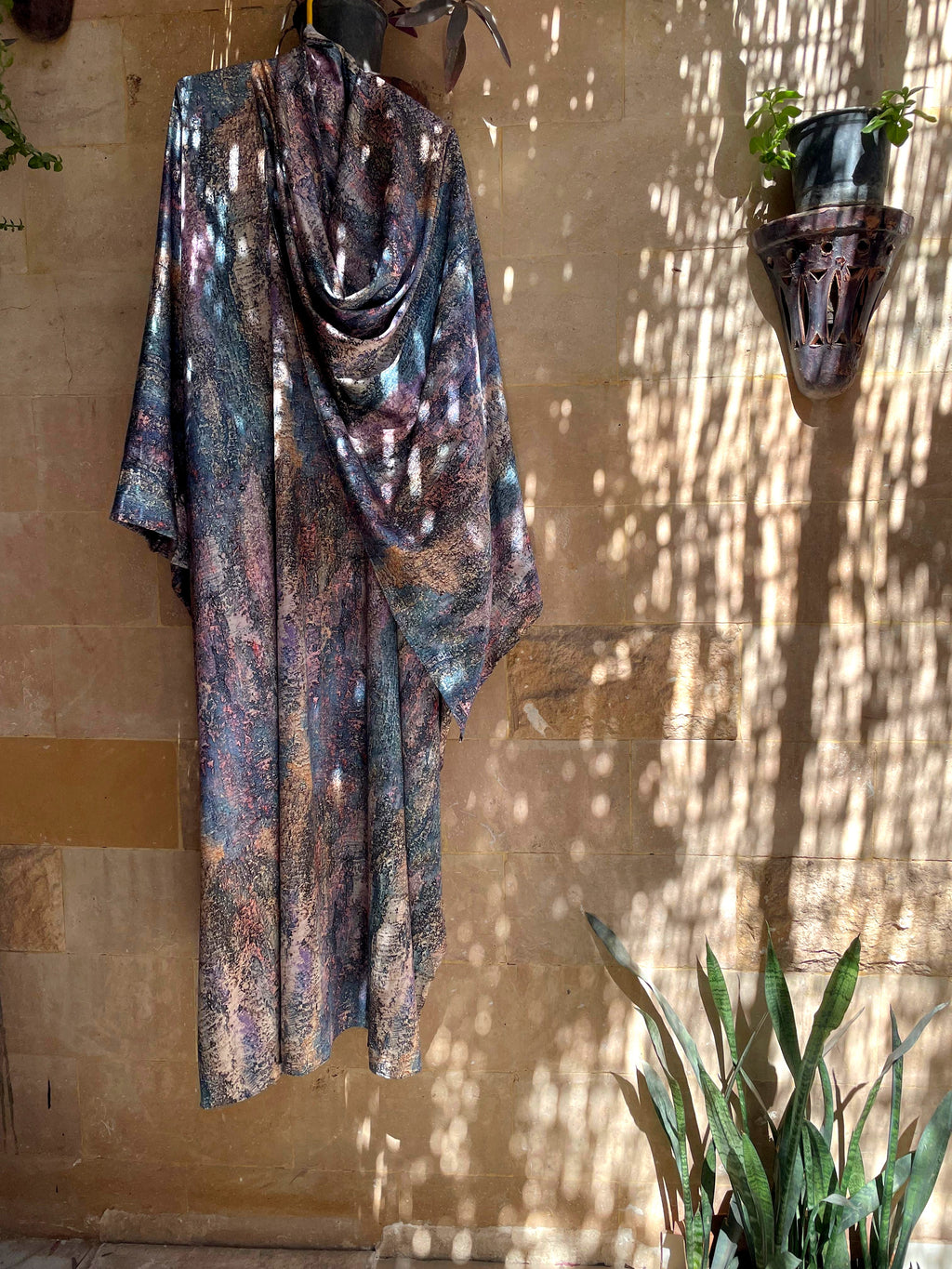 Metallic Abstract Textured Prayer Shawl | Luxe Shimmer Khushoo Esdalat